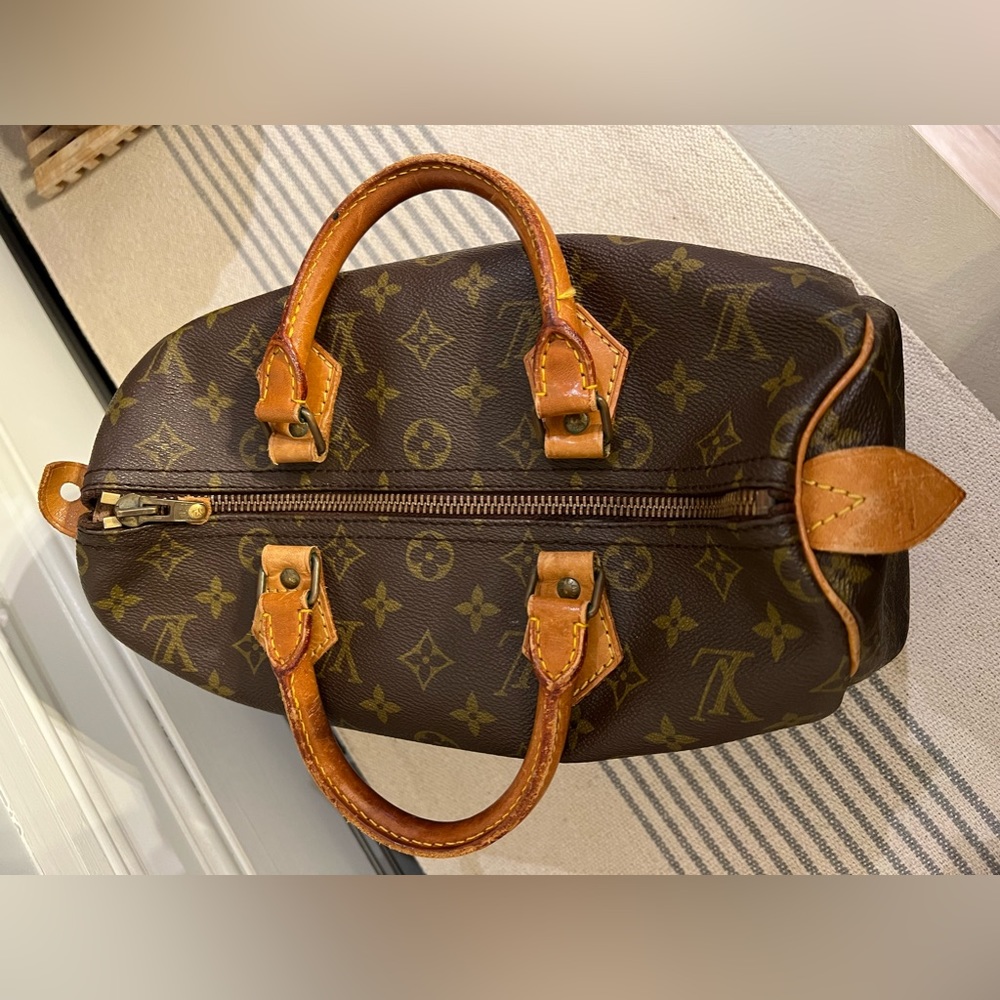 LV Speedy 30 - Picture 3 of 10